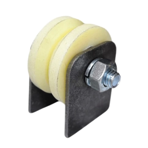 Ролик d50 мм Р2529 на пластинах под угол, капролон фото 1