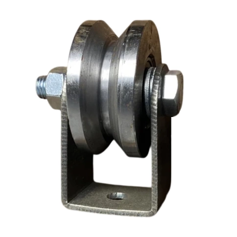 Ролик d65 мм Р3616М на платформе под угол шириной 30 мм, металл фото 1